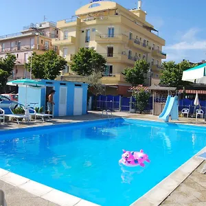 Record 4*, Rimini Italie