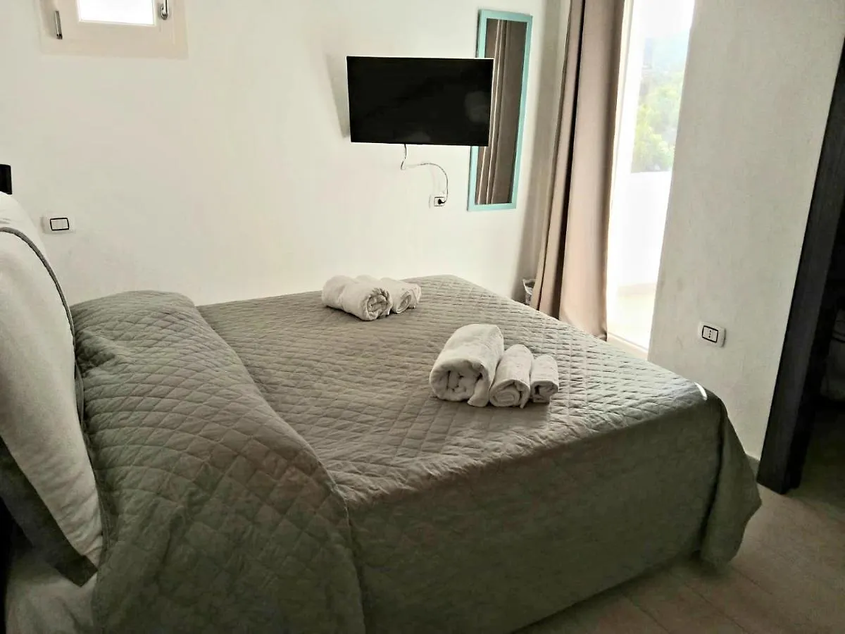 Il Salice B&B Olbia 3*,